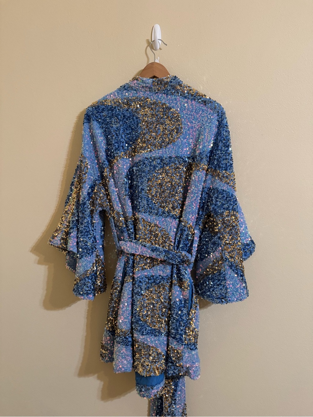 La Vie Style House New Sequin Mini Wrap Dress Blue Velvet One Size - Picture 7 of 7